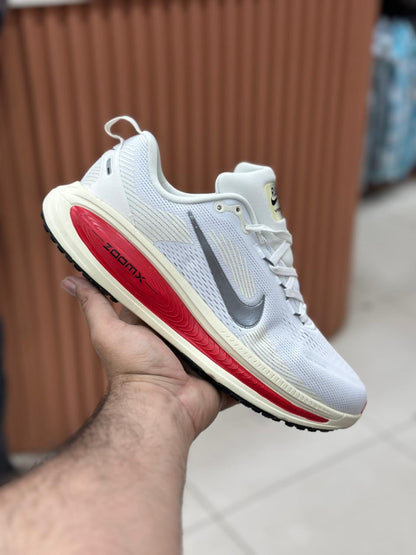 Vomero 18